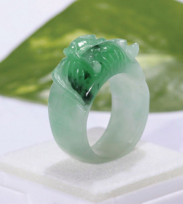 Phỉ Thúy cát tường… ảnh 2