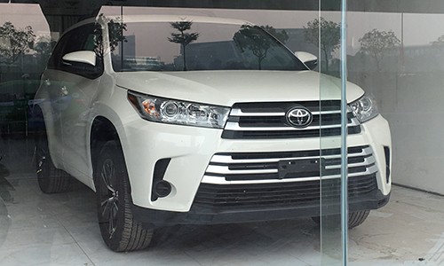 Toyota Highlander 2017 đầu tiên về Việt Nam dịp trước Tết ảnh 1