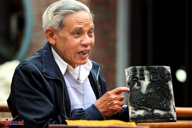 Giải mã cực thú vị 6 loại gà trong tranh Đông Hồ ảnh 1