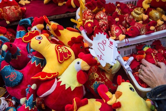 Hình ảnh người dân Châu Á náo nức chuẩn bị đón Tết Đinh Dậu ảnh 14