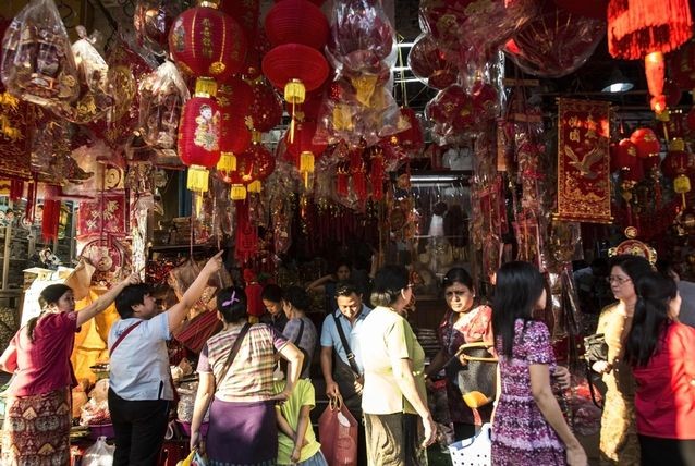 Hình ảnh người dân Châu Á náo nức chuẩn bị đón Tết Đinh Dậu ảnh 24