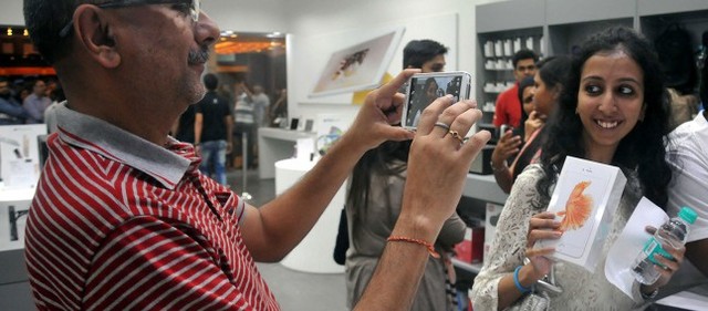 Apple “chốt” Ấn Độ, lửng lơ kế hoạch đầu tư 1 tỷ USD tại Việt Nam ảnh 1