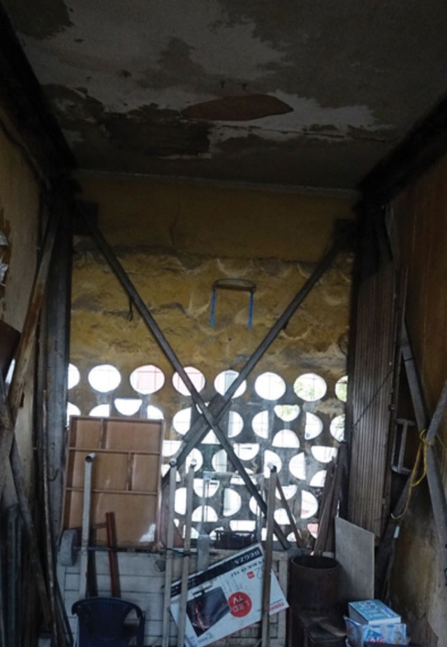 Xập xệ những khu chung cư xuống cấp giữa lòng Hà Nội ảnh 5