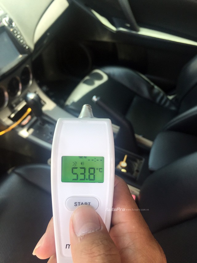 Hà Nội: Nắng nóng đỉnh điểm, nhiệt độ yên xe máy lên tới hơn 70 độ C ảnh 3