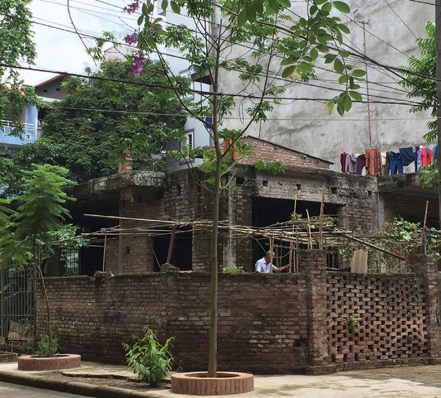 Lãng phí những căn biệt thự bỏ hoang ở Dự án nhà ở Cầu Diễn ảnh 5