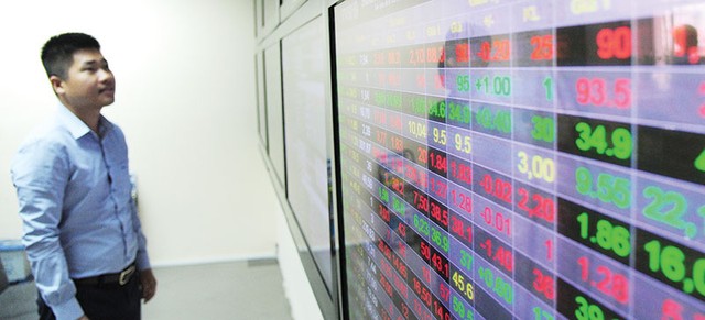 Tiền nóng đua “bắt dao rơi” cổ phiếu khoáng sản ảnh 1