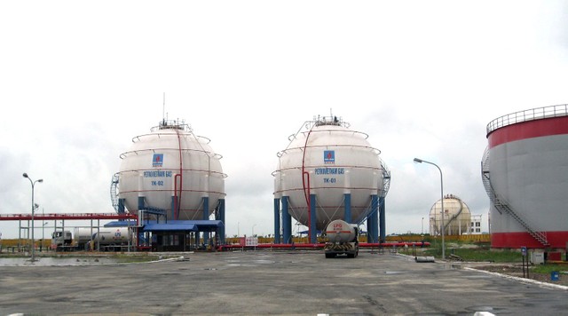 Những “ông vua” tiền mặt và bài toán tiêu tiền hiệu quả ảnh 1