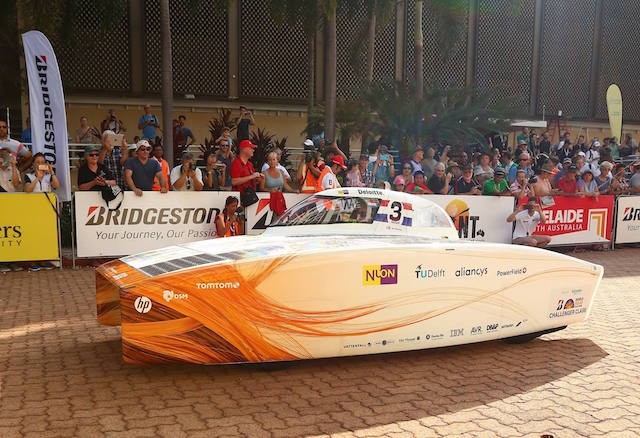 Xe hơi năng lượng mặt trời đang trở thành xu hướng ảnh 8