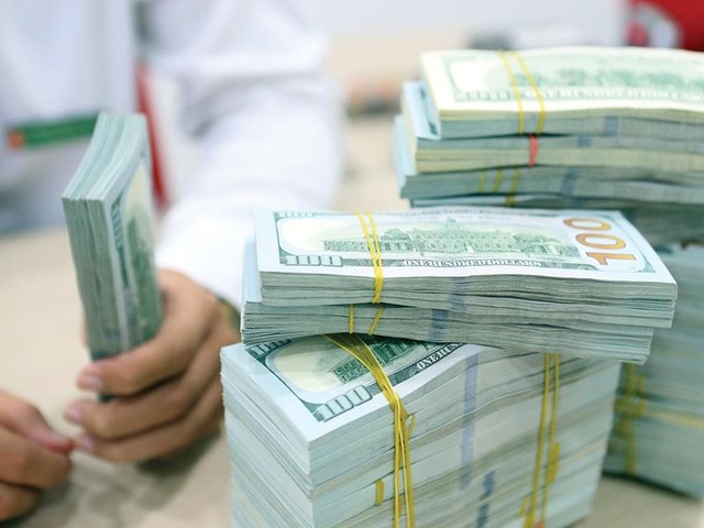 NHNN liên tục hạ giá USD và tăng mua vào, quy luật tỷ giá tăng cuối năm đang thay đổi ảnh 1