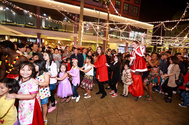 Những khoảnh khắc đẹp “rụng tim” tại lễ hội phong cách Châu Âu lớn nhất Đà Nẵng – Coco Starlight Fest ảnh 6 Những khoảnh khắc đẹp “rụng tim” tại lễ hội phong cách Châu Âu lớn nhất Đà Nẵng – Coco Starlight Fest ảnh 6