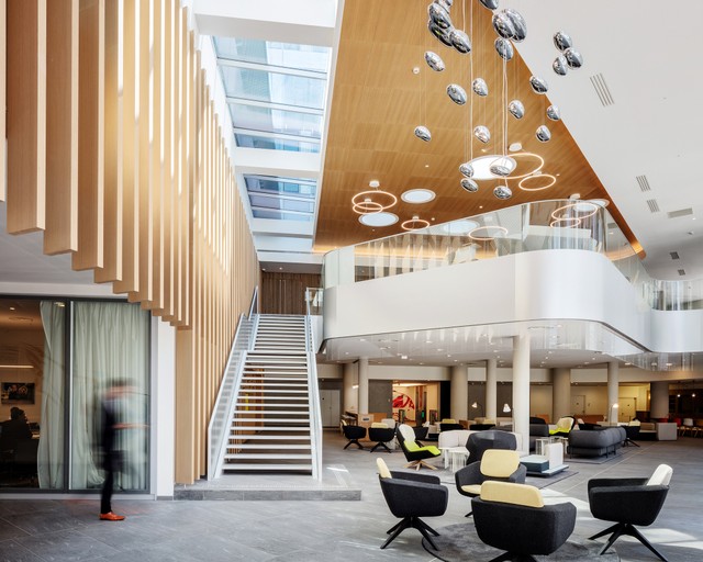 Trụ sở chính Sogeprom tỏa sáng theo cách của mình ảnh 3