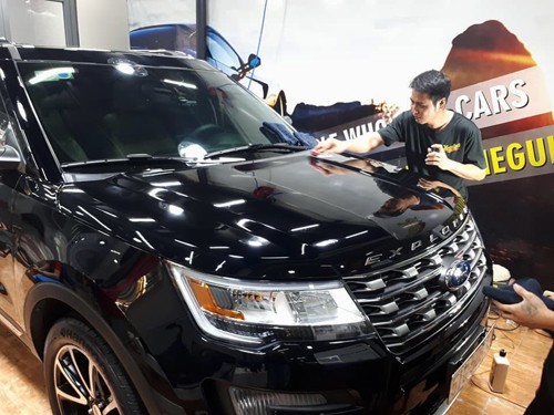 Người Việt đua nhau làm đẹp ôtô đón Tết Nguyên đán ảnh 1