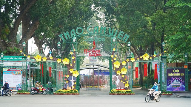 Sài Gòn thay áo hoa, sẵn sàng đón Tết 2018 ảnh 4