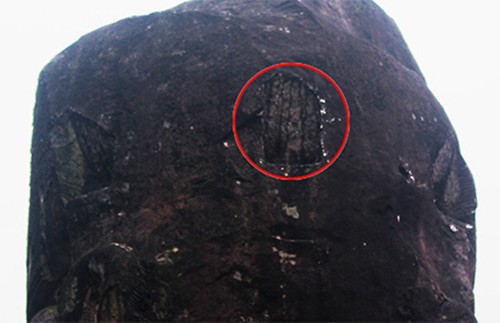 Cột đá chạm rồng độc nhất Việt Nam ảnh 2