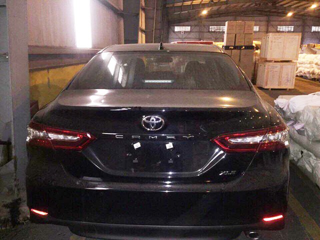 Toyota Camry thế hệ mới đầu tiên về Việt Nam giá gần 2,5 tỷ ảnh 3
