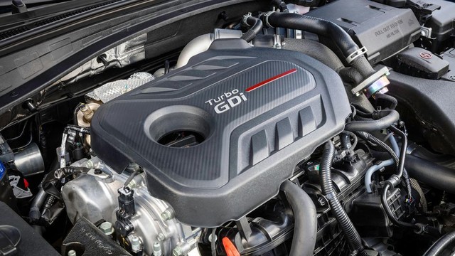 Kia Optima tăng trang bị tiêu chuẩn để đấu Toyota Camry ảnh 9