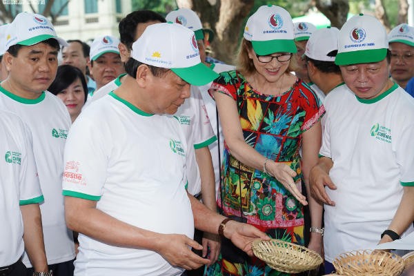 Thủ tướng: “Nói không với rác thải nhựa” từ hành động nhỏ nhất vì môi trường của các thế hệ tương lai ảnh 1