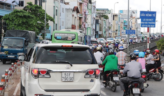 Bất động sản khu Nam TP.HCM mất điểm vì tắc đường ảnh 1