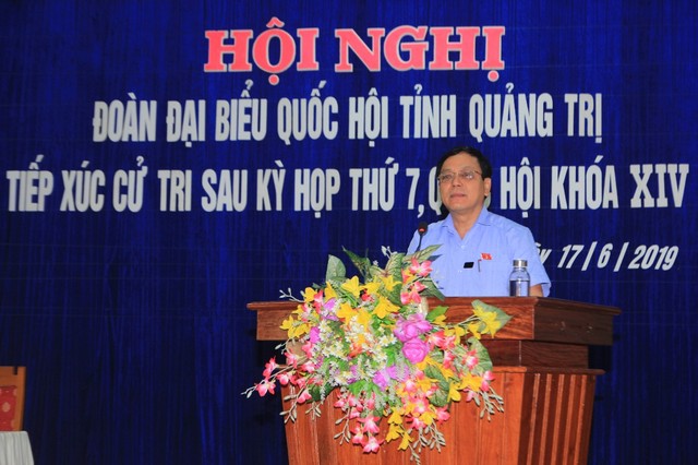 Bộ trưởng Nguyễn Chí Dũng tiếp xúc cử tri tại Quảng Trị sau kỳ họp thứ 7, Quốc Hội khóa XIV ảnh 1