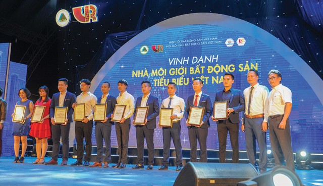 Chuẩn hóa nghề môi giới bất động sản để nâng chuẩn thị trường ảnh 1