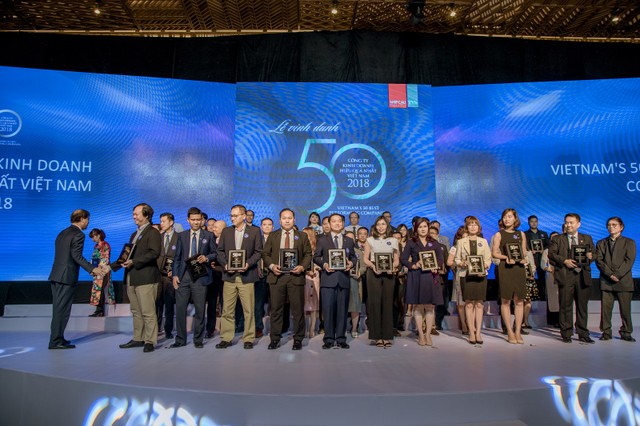 Công ty Phát Đạt nhận giải thưởng Top 50 công ty kinh doanh hiệu quả nhất Việt Nam năm 2018 ảnh 1