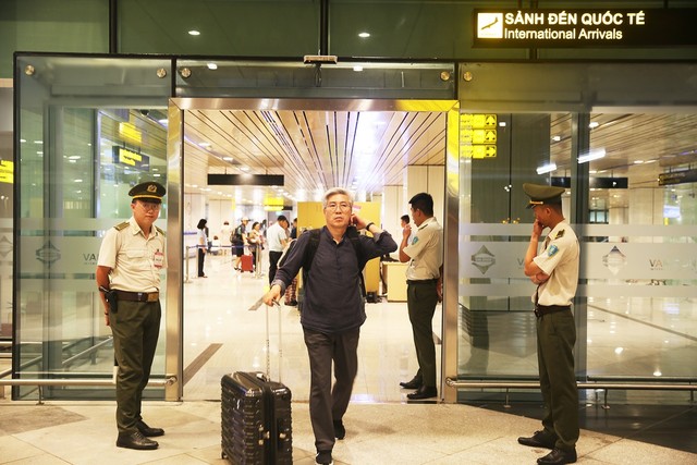 Du lịch mua sắm: “Mảnh đất” màu mỡ của Hạ Long ảnh 2