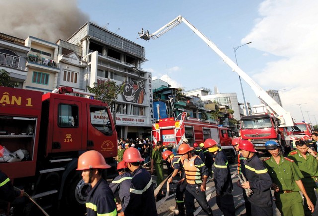 Nhà ở kết hợp kinh doanh, tiềm ẩn nhiều nguy cơ cháy nổ ảnh 1