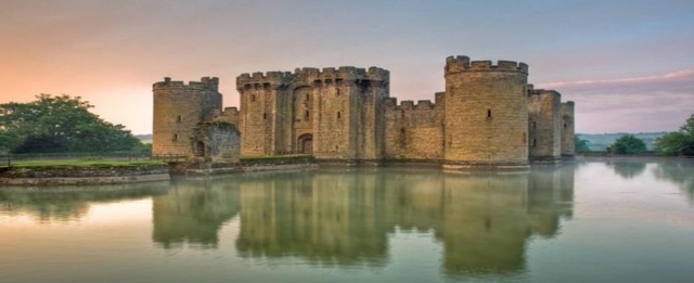 Biệt thự lâu đài The Lotus Center - câu chuyện cổ tích của chàng Hoàng tử và nàng Công chúa ảnh 1