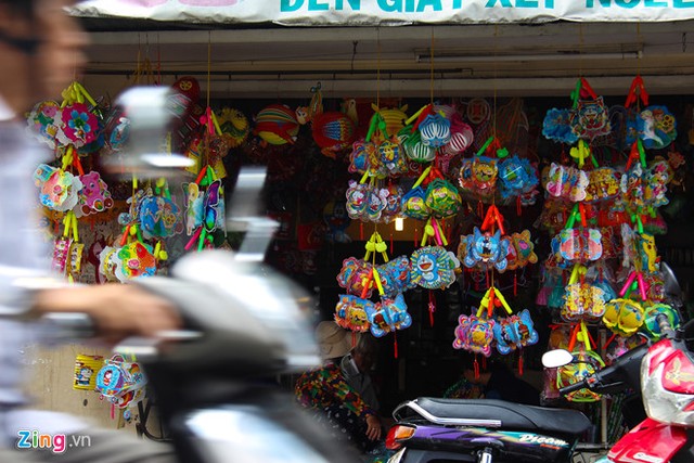 Còn ai làm lồng đèn truyền thống ở làng nghề Phú Bình? ảnh 2