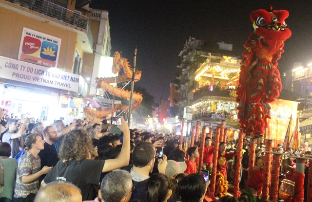 Nét riêng: Tết Trung thu xứ Huế ảnh 1