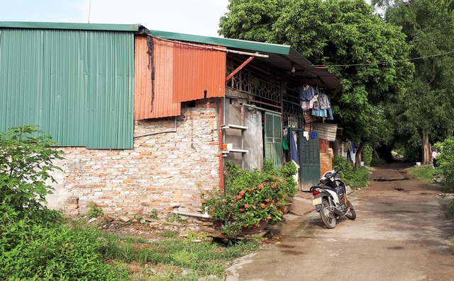 Tôi đi mua đất xen kẹt ảnh 1