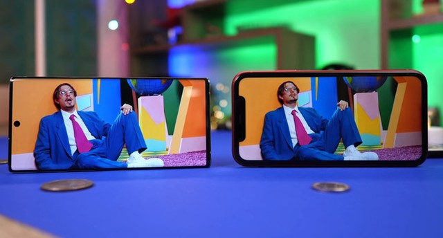 Có 20 triệu nên mua iPhone 11 hay Galaxy Note10? ảnh 1