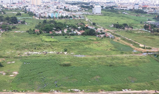 TP.HCM nỗ lực giải cứu thị trường địa ốc ảnh 1