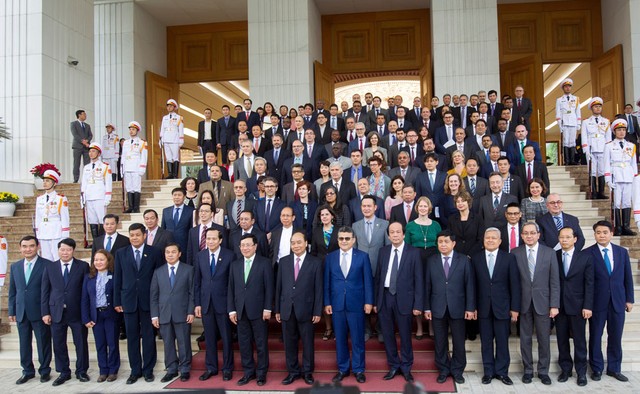 Thủ tướng: Không kết nối nào bền chặt hơn kết nối trái tim đến trái tim ảnh 5