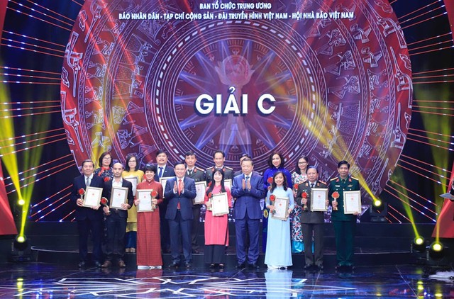 Báo Đầu tư đạt Giải tập thể có thành tích xuất sắc và Giải C Giải Búa liềm vàng năm 2019 ảnh 6
