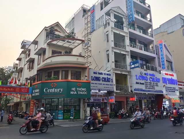 Du lịch và giao thông là những ngành chịu tác động trực tiếp từ dịch viêm phổi nCov ảnh 1