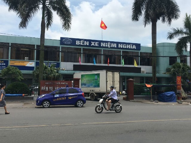 Hải Phòng dừng giải quyết thủ tục hành chính, dừng hoạt động vận chuyển hành khách ảnh 1