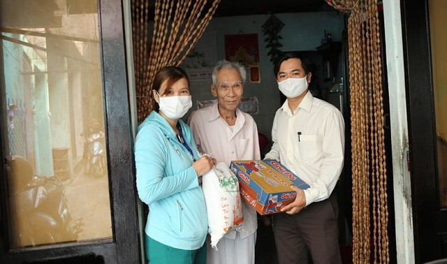 Các tỉnh miền Trung tính phương án hỗ trợ lao động mất việc vì Covid-19 ảnh 1