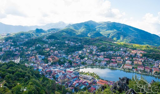 Lào Cai mong muốn các nhà đầu tư chiến lược tiếp tục đầu tư vào hạ tầng du lịch ảnh 1