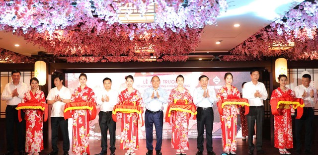 Thủ tướng cắt băng khai trương 2 công trình trọng điểm tại Quảng Ninh ảnh 1