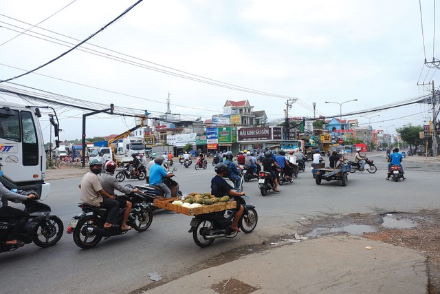 Hạ tầng “hụt hơi” với bất động sản Bình Dương ảnh 1