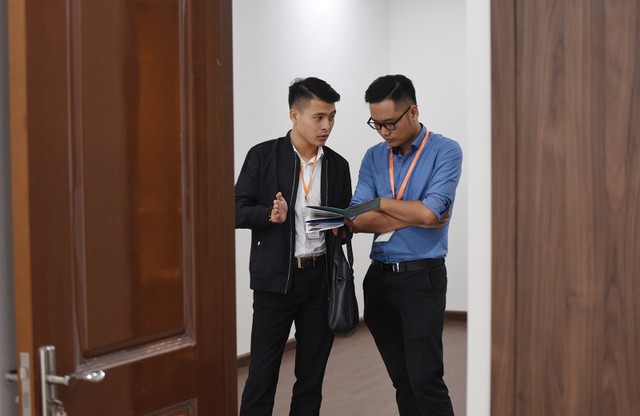 Giao dịch qua sàn - làm mới câu chuyện cũ ảnh 1