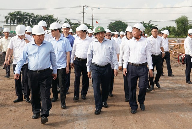 Thủ tướng: Ai không làm thì đứng ra một bên để người khác làm ảnh 3