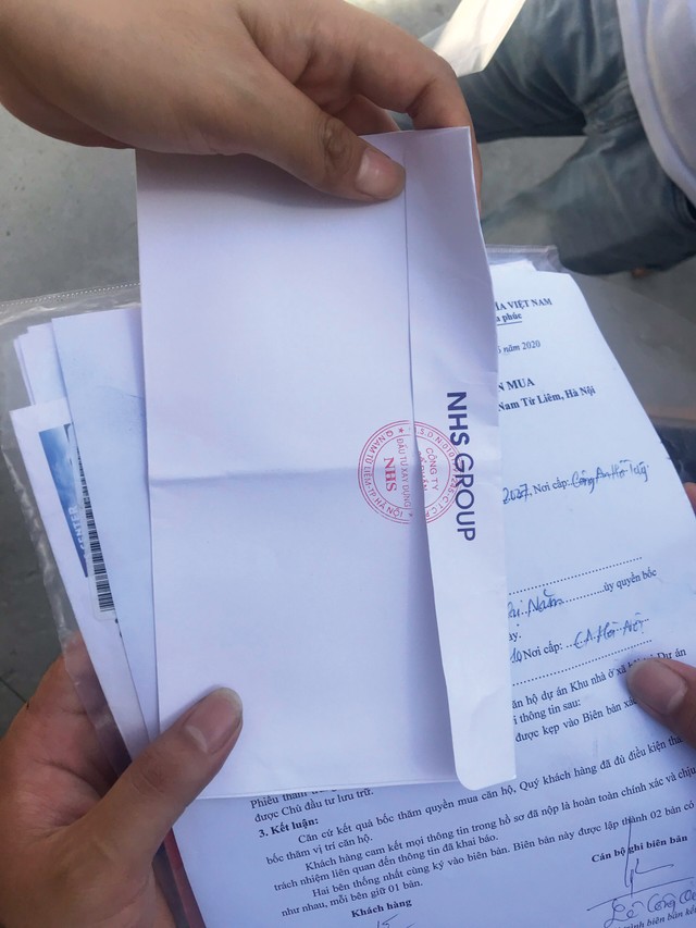 Góc khuất mua bán nhà ở xã hội ảnh 1