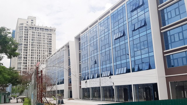 Shophouse nhiễm dịch ảnh 1