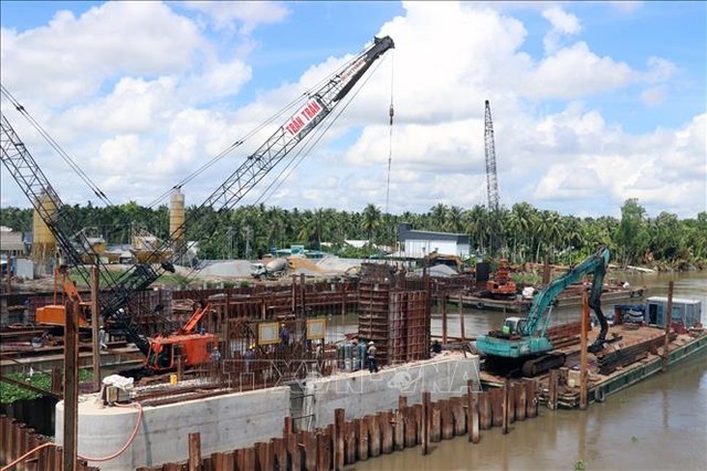 Việc bãi bỏ các quy chế phối hợp giữa chủ đầu tư và các ban quản lý dự án của tỉnh Kiên Giang nhận được sự đồng thuận cao và kỳ vọng tạo thuận lợi cho việc giải ngân dự án công.