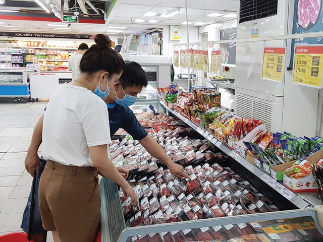 Nhiều chuyên gia cho rằng, không nên đặt nặng vấn đề tăng trưởng trong bối cảnh hết sức đặc biệt của “năm Covid-19”. Ảnh: Đức Thanh