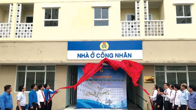 Lễ khánh thành một khu nhà ở cho công nhân tại Khu công nghiệp Hòa Cầm, Đà Nẵng