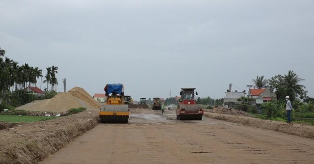 Đơn vị đang thi công đường thuộc địa bàn quận Đồ Sơn