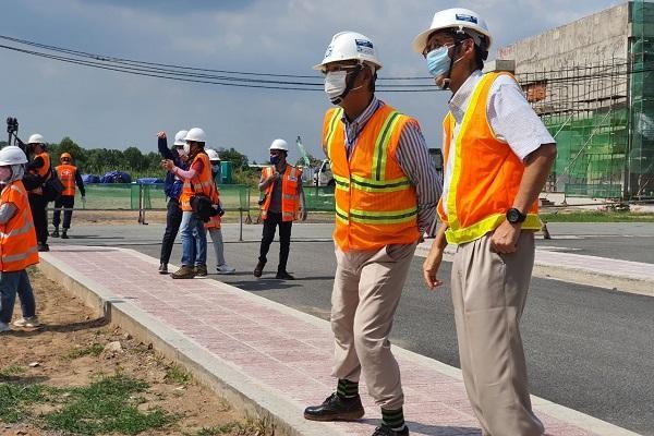 Chuyên gia đến từ Nhật bản căn chỉnh việc vận chuyển từ xa